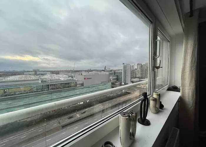 Westfield View Flat
